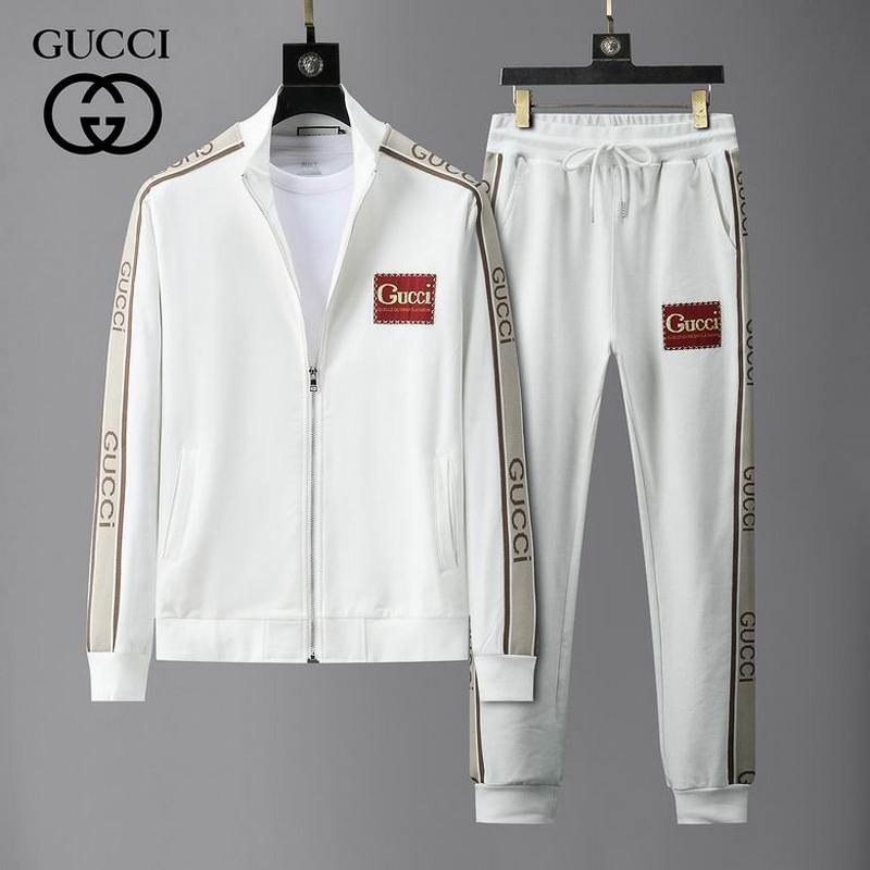 Gucci Men's Suits 121